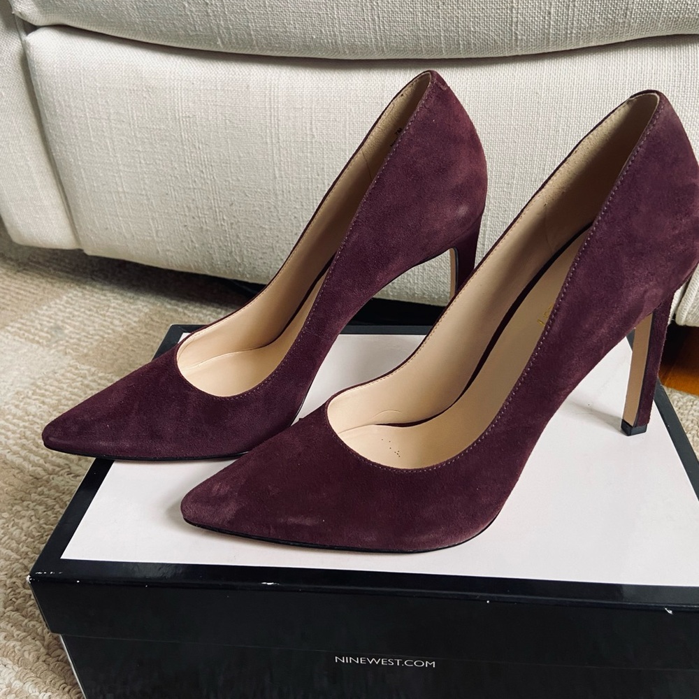 Nine West Women's Wine Suede Heels